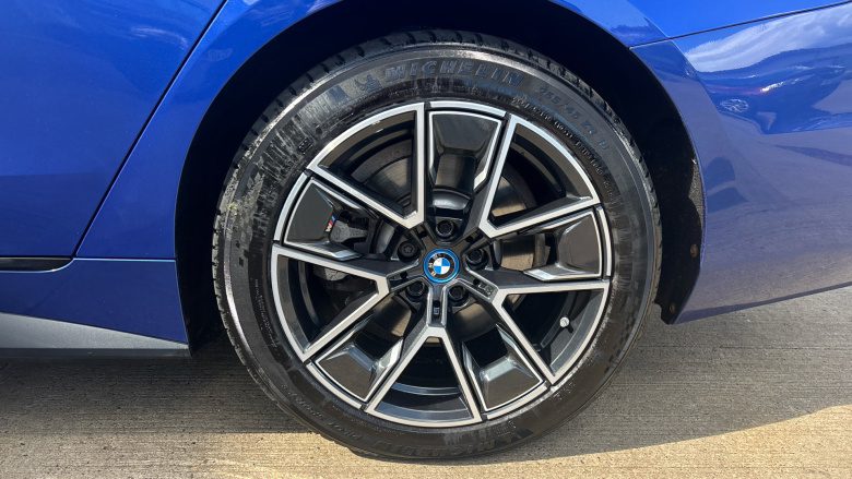 BMW i4 250kW eDrive40 M Sport 83.9kWh 5dr Auto Electric Hatchback